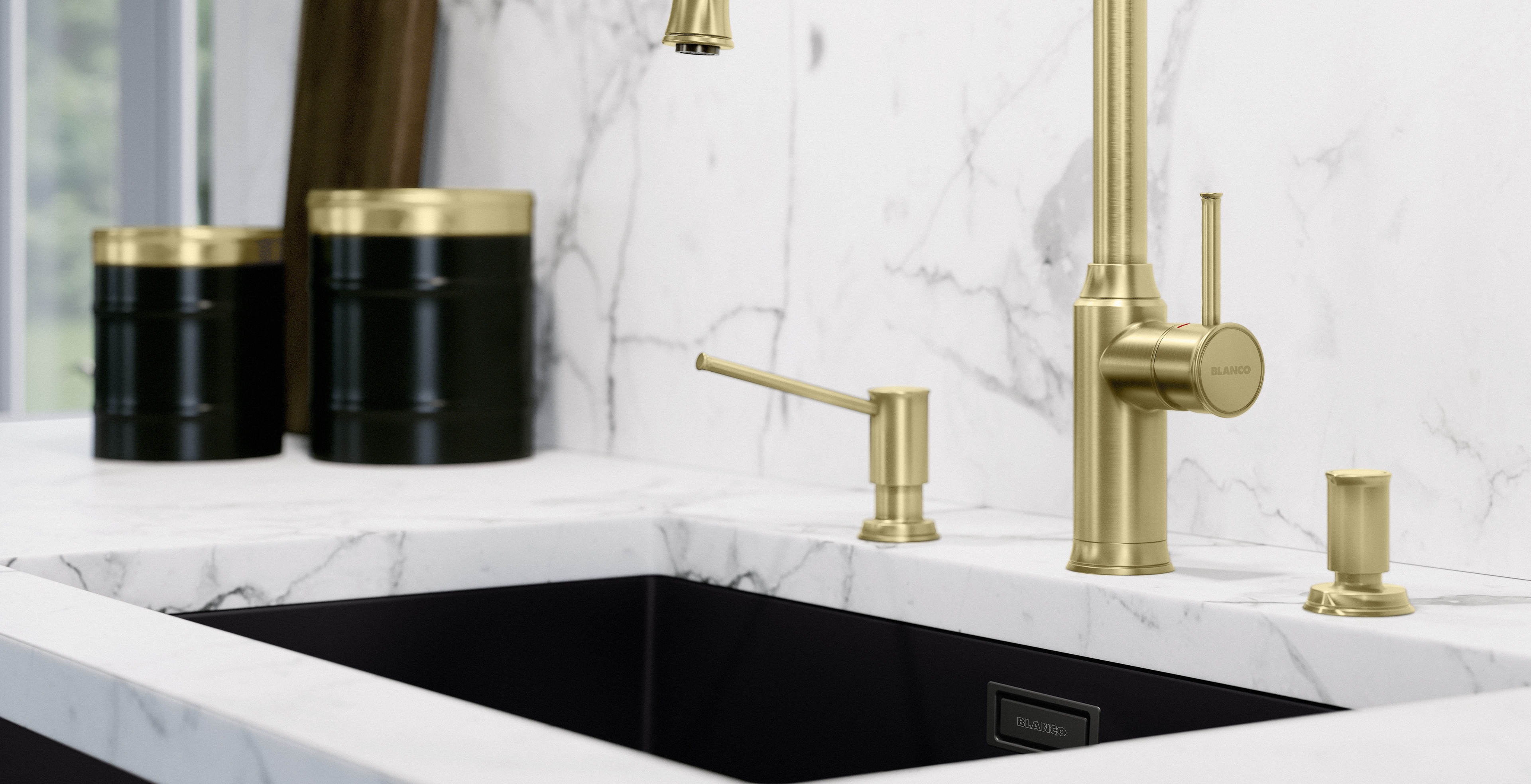 BLANCO LIVIA sæbedispenser satin gold